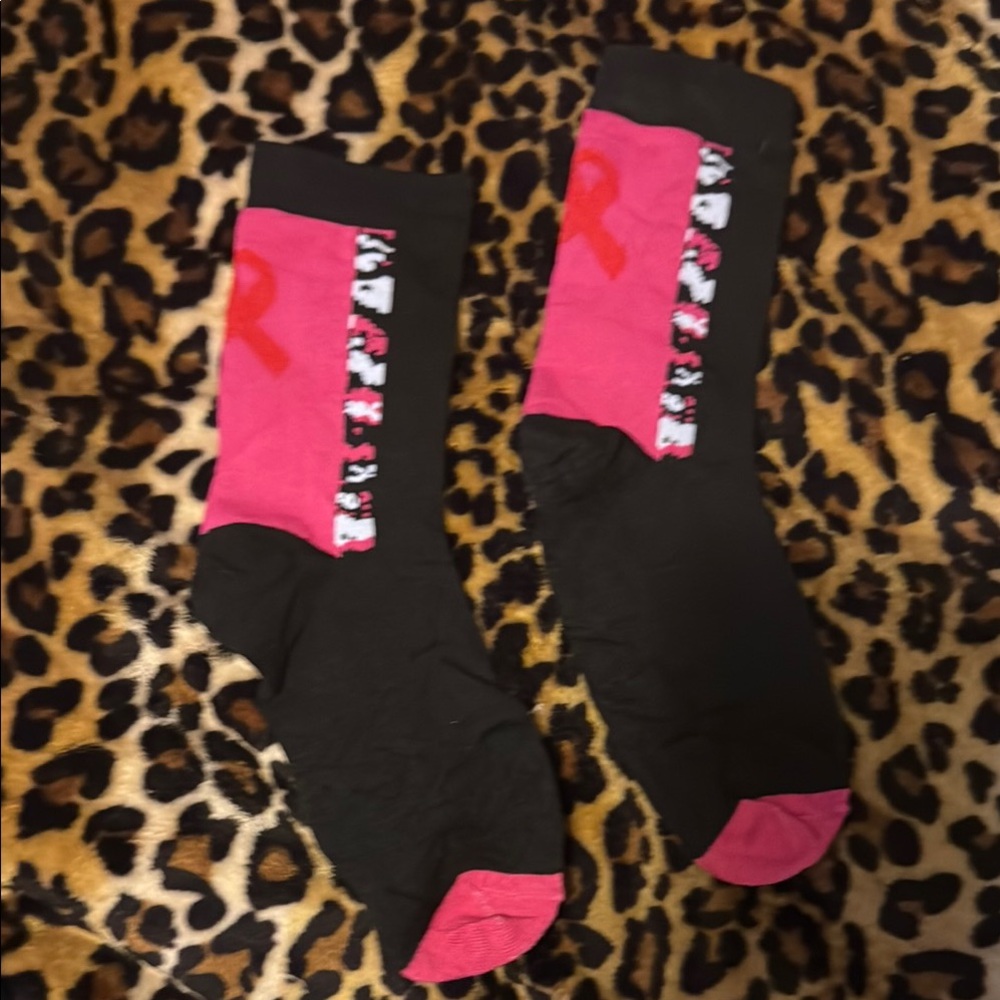 Vibrant Black and Pink Casual Socks